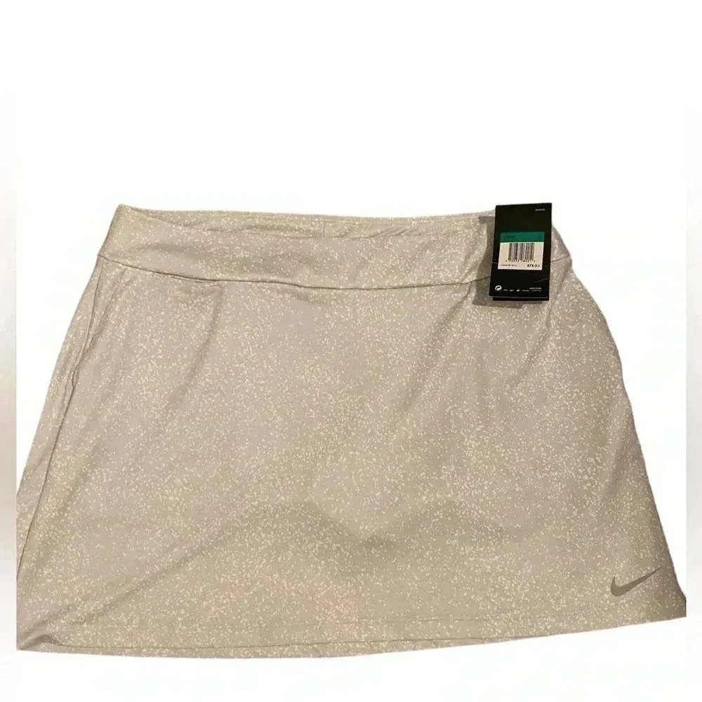 Nike Dry Fit skirt with built in shorts New with tags